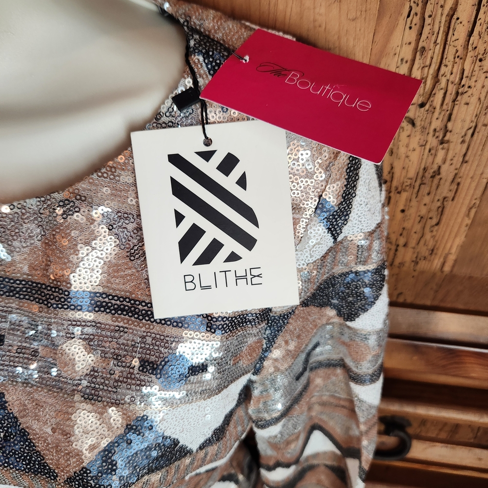 Blithe Women's Sequin Geometric Shorts - Silver A… - image 2